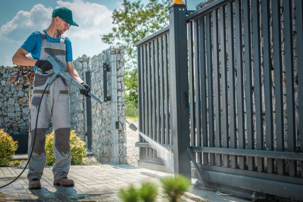 Best Animal Enclosure Cleaning  in Fennimore, WI