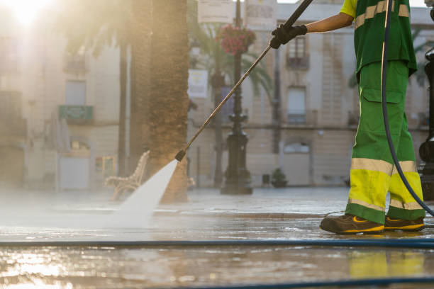 Best Pool Deck Cleaning  in Fennimore, WI